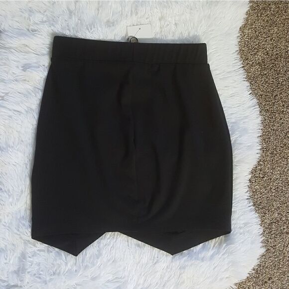 LIVING DOLL L.A. Mini Skirt Black NEW Women’s Size Small Short - Picture 4 of 5